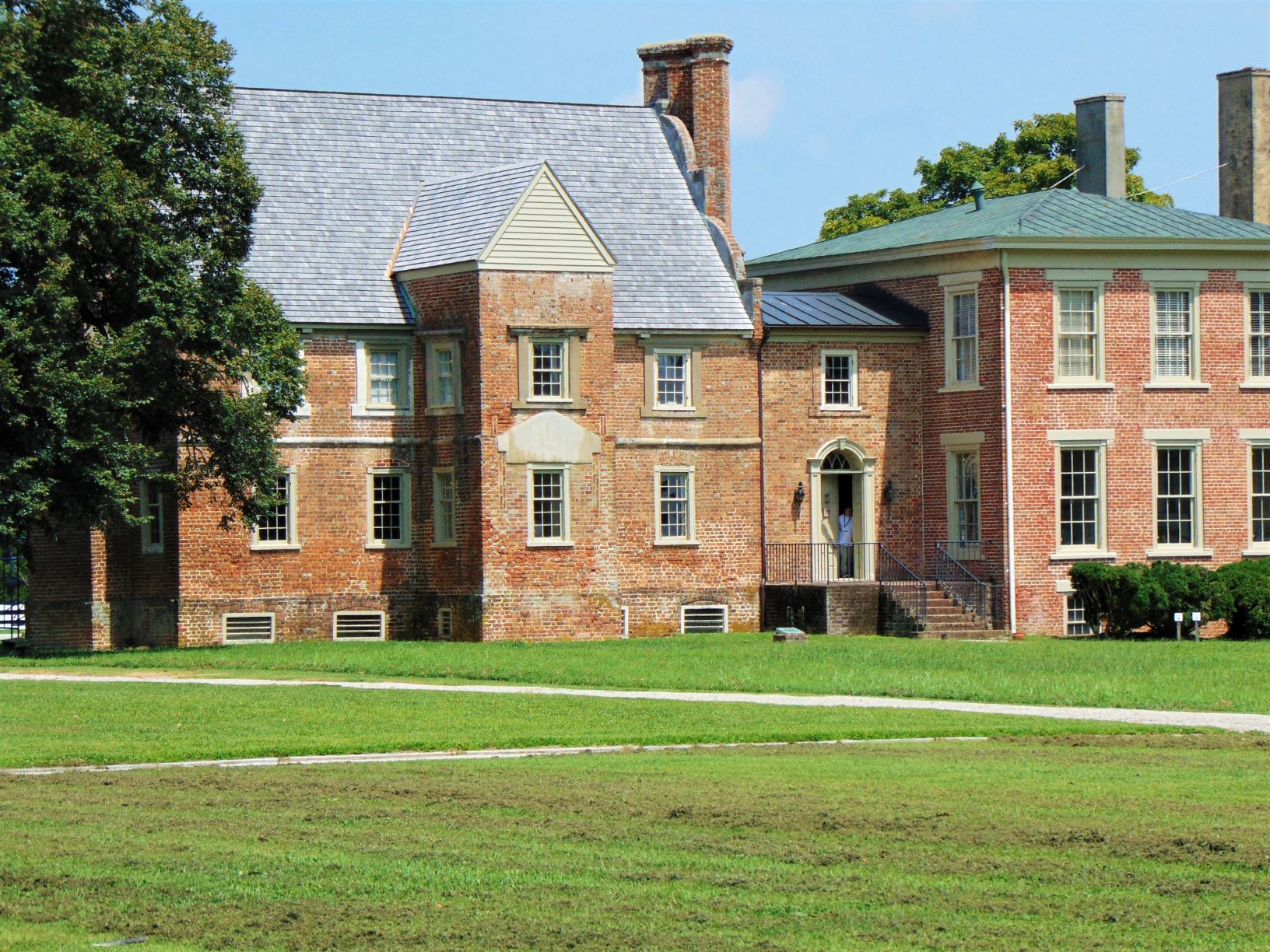 DSC00055 (3) Bacon's Castle Surry Virginia